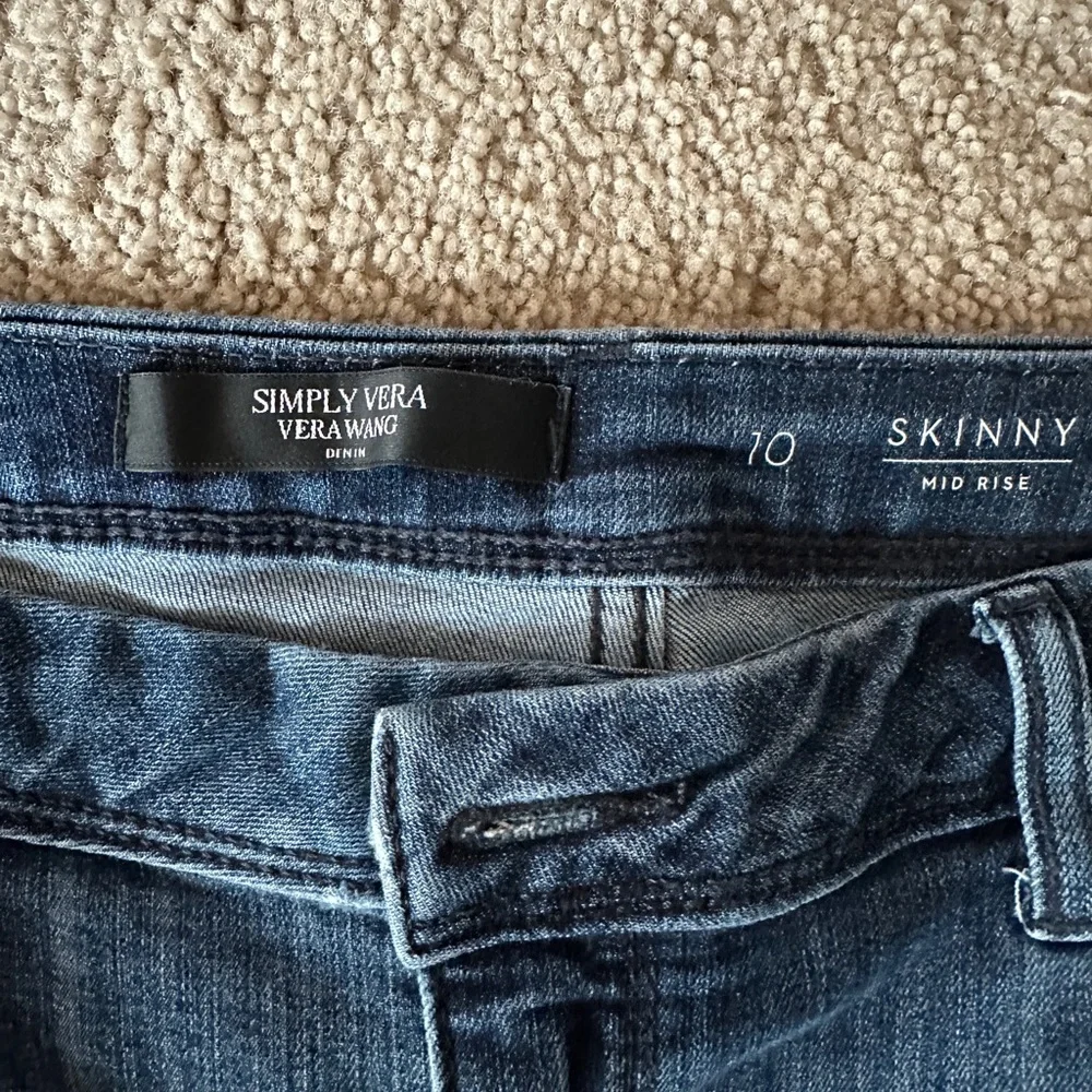 Simply Vera Vera Wang Blue Jeans with Floral Design - Picture 2 of 5